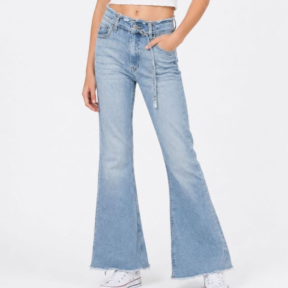 H&M Girls 14 Light Wash High Rise Flare Jeans with Belt Frayed Waist Raw Hem